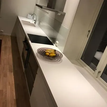 Stort Hus I Sentrum Med Gangavstand Til 