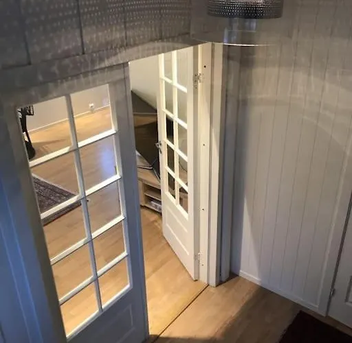 Stort Hus I Sentrum Med Gangavstand Til 